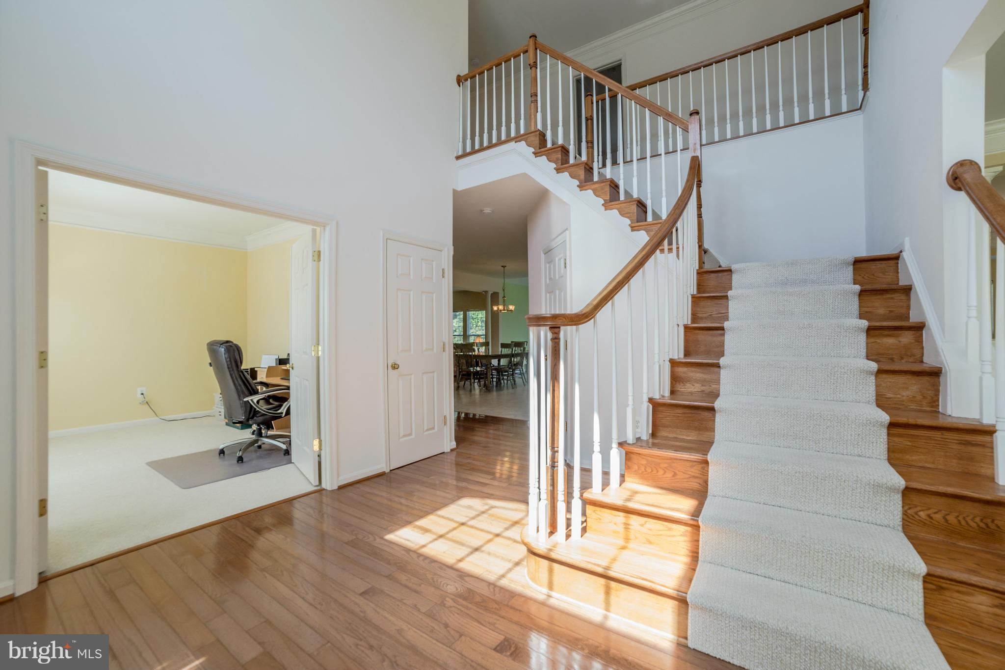 BROAD RUN OAKS - Residential