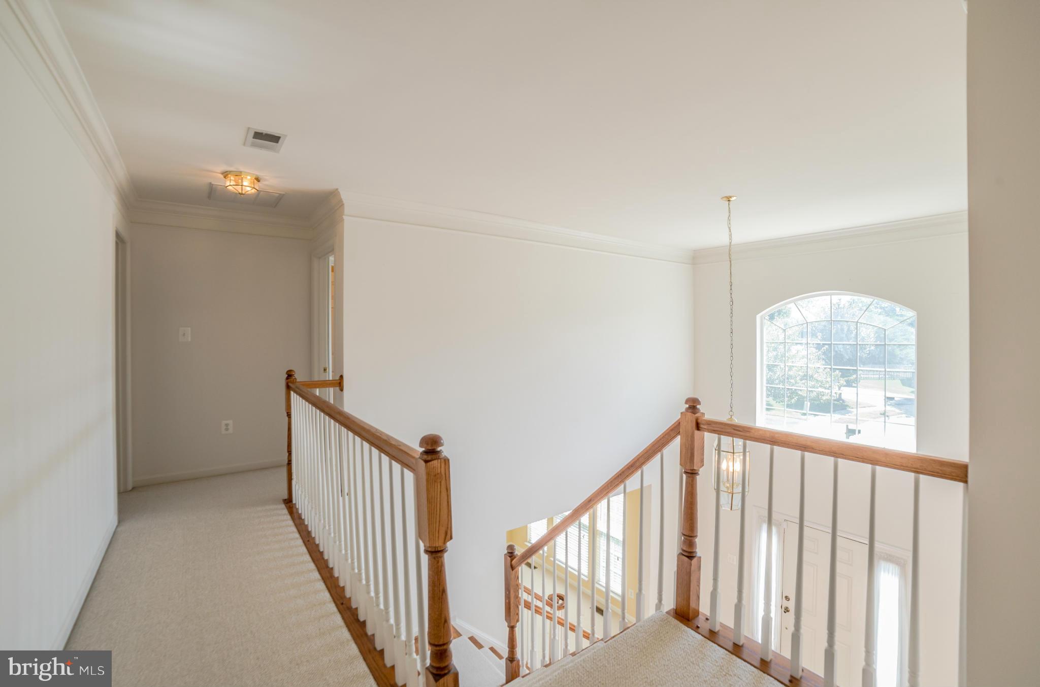 BROAD RUN OAKS - Residential