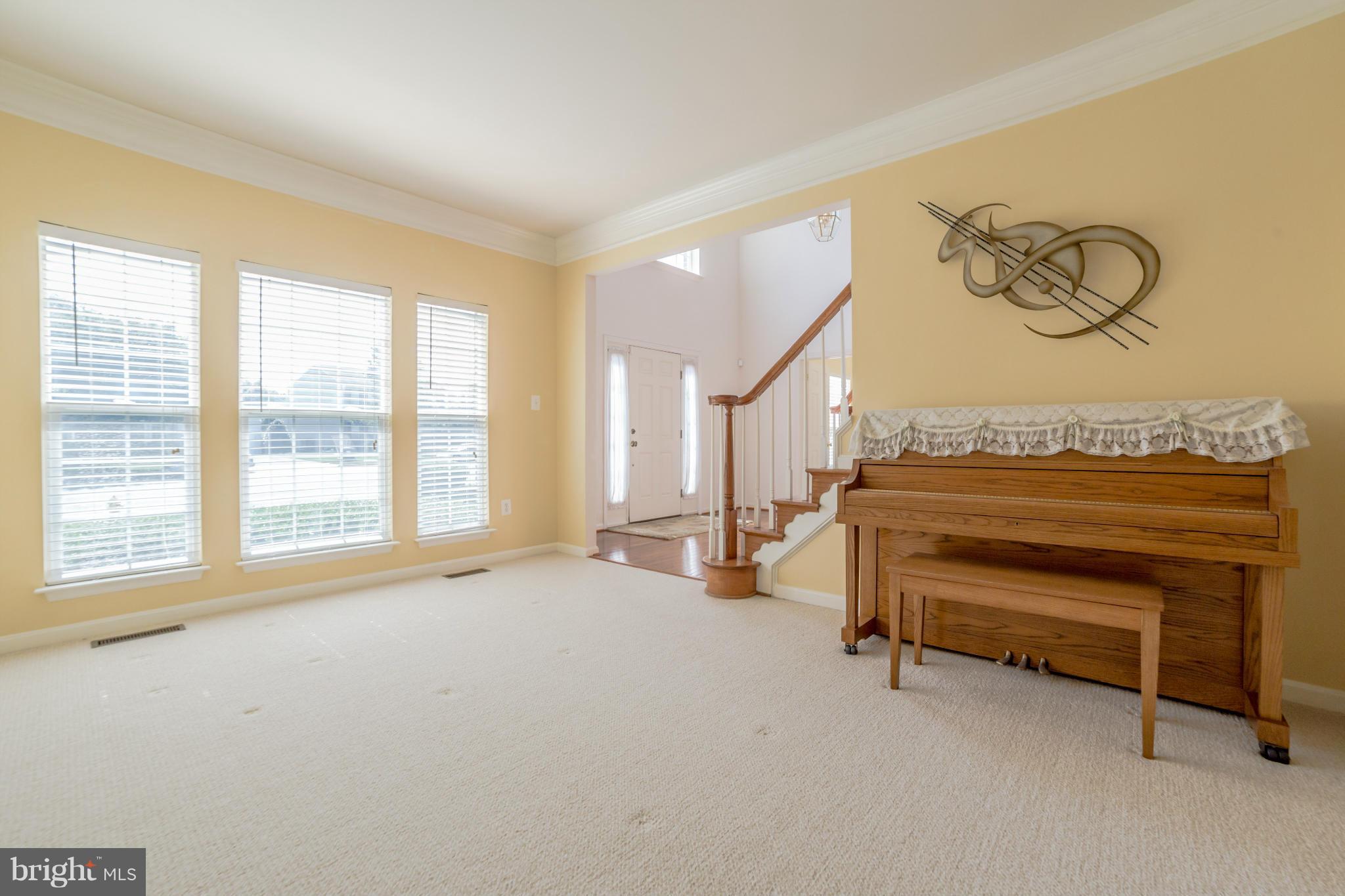 BROAD RUN OAKS - Residential