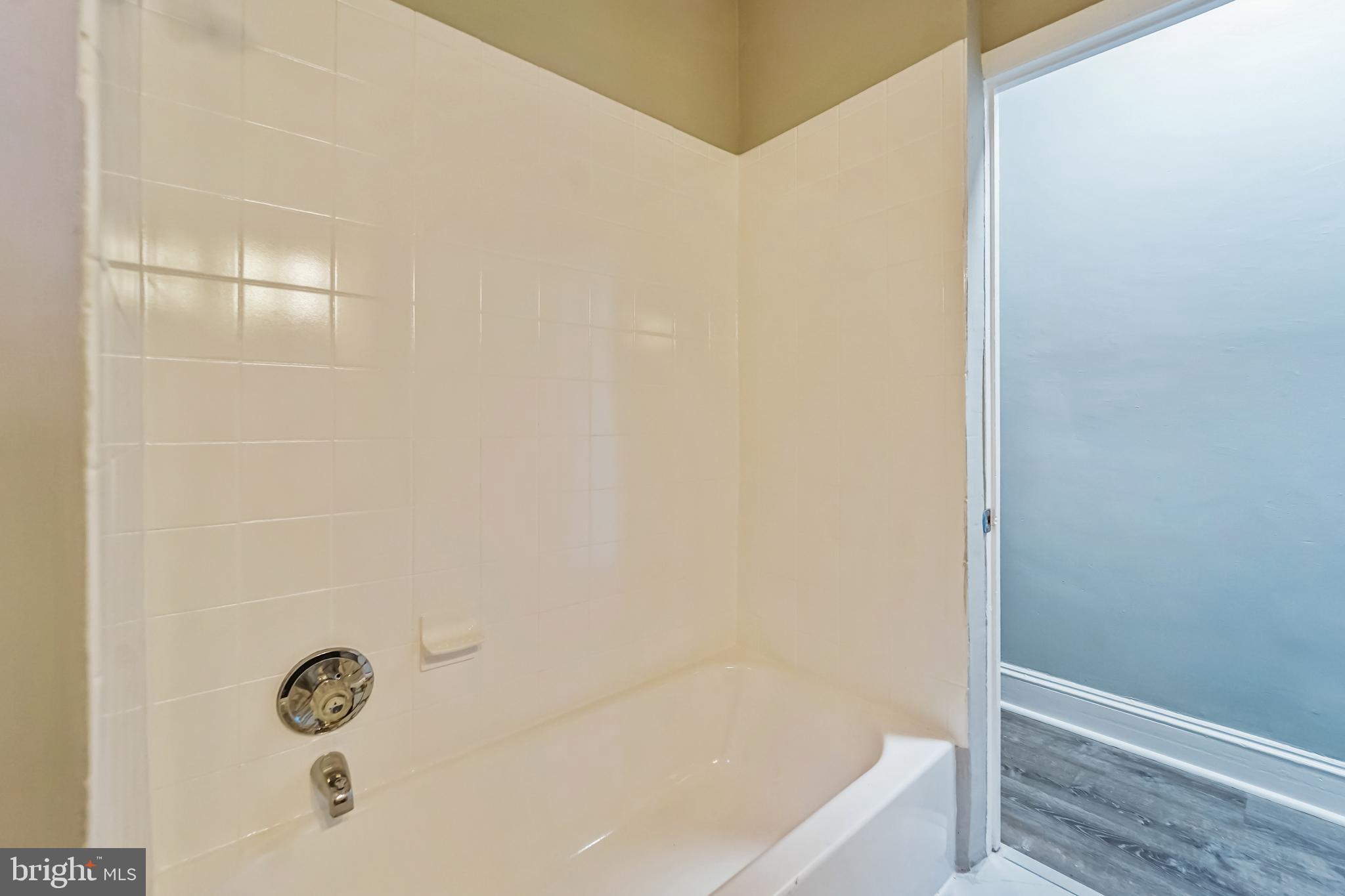 DRUID HEIGHTS - Residential Lease