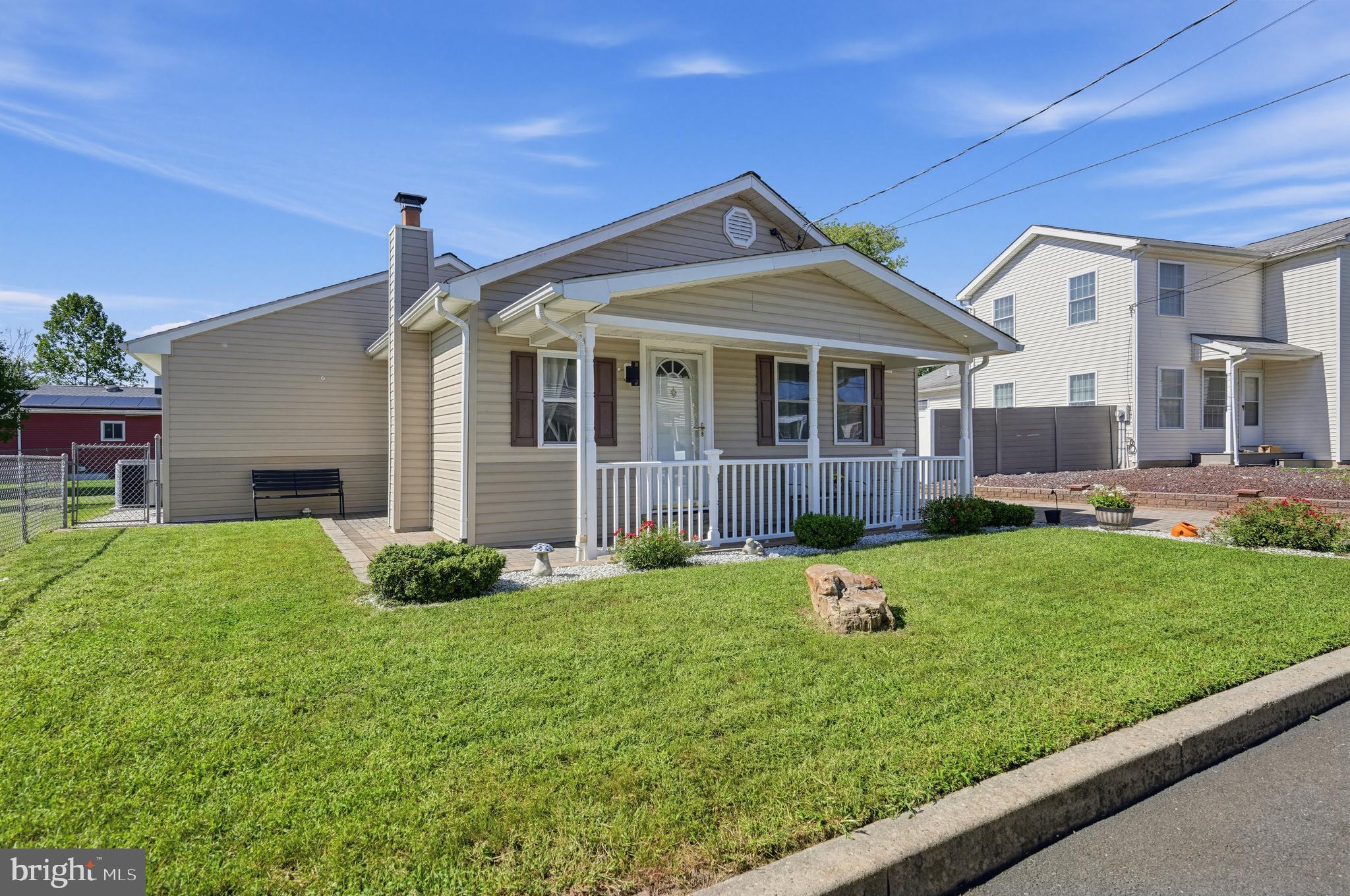 5 EVANS AVENUE