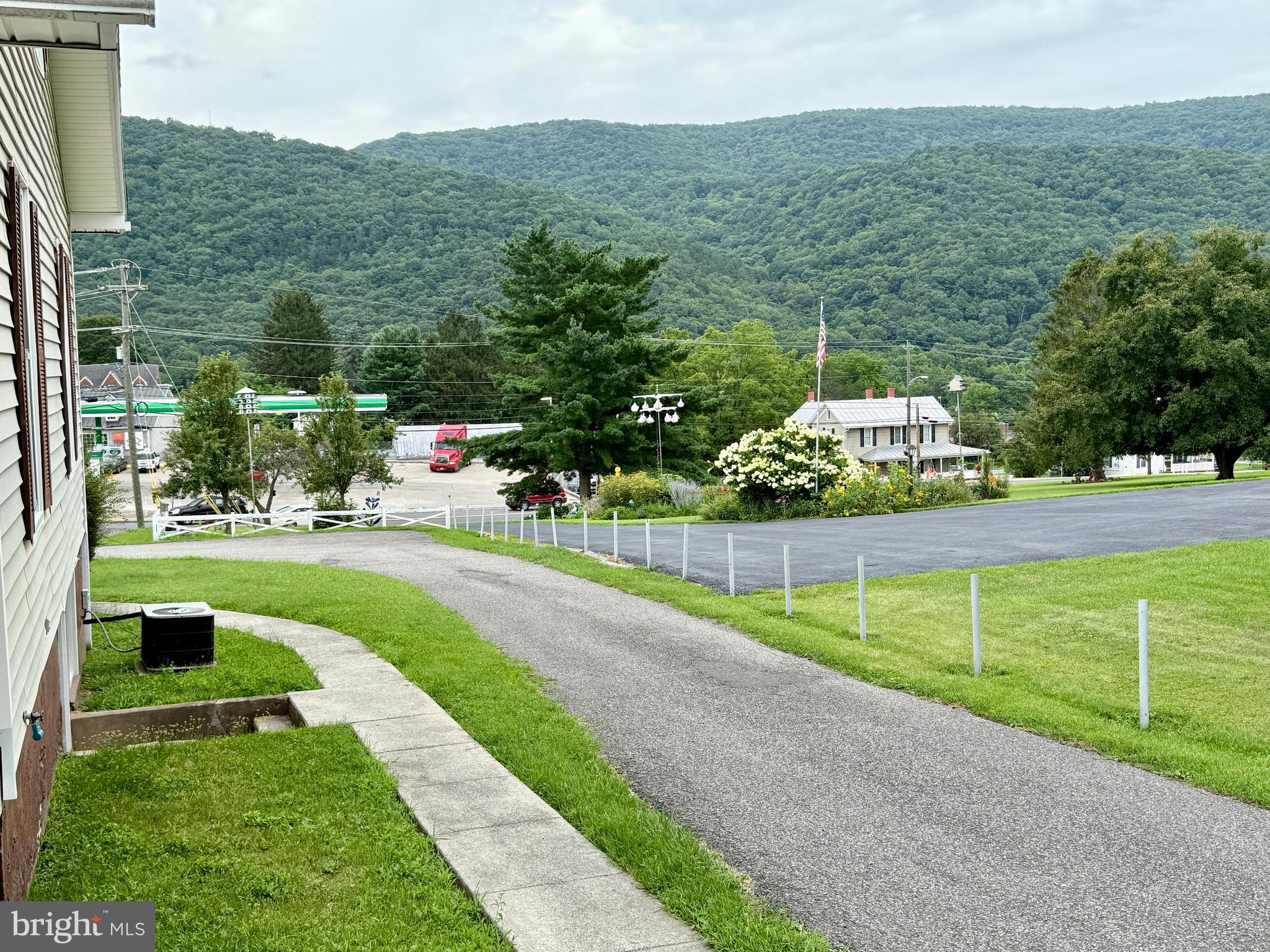 ANDERSON HILL - Residential