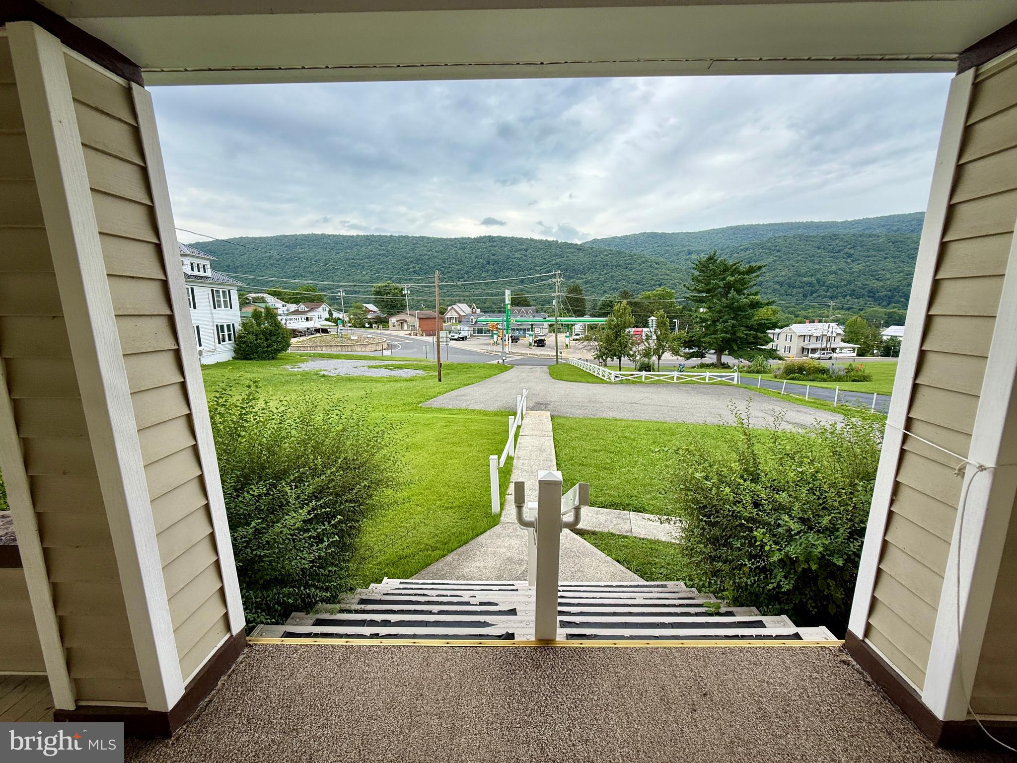 ANDERSON HILL - Residential