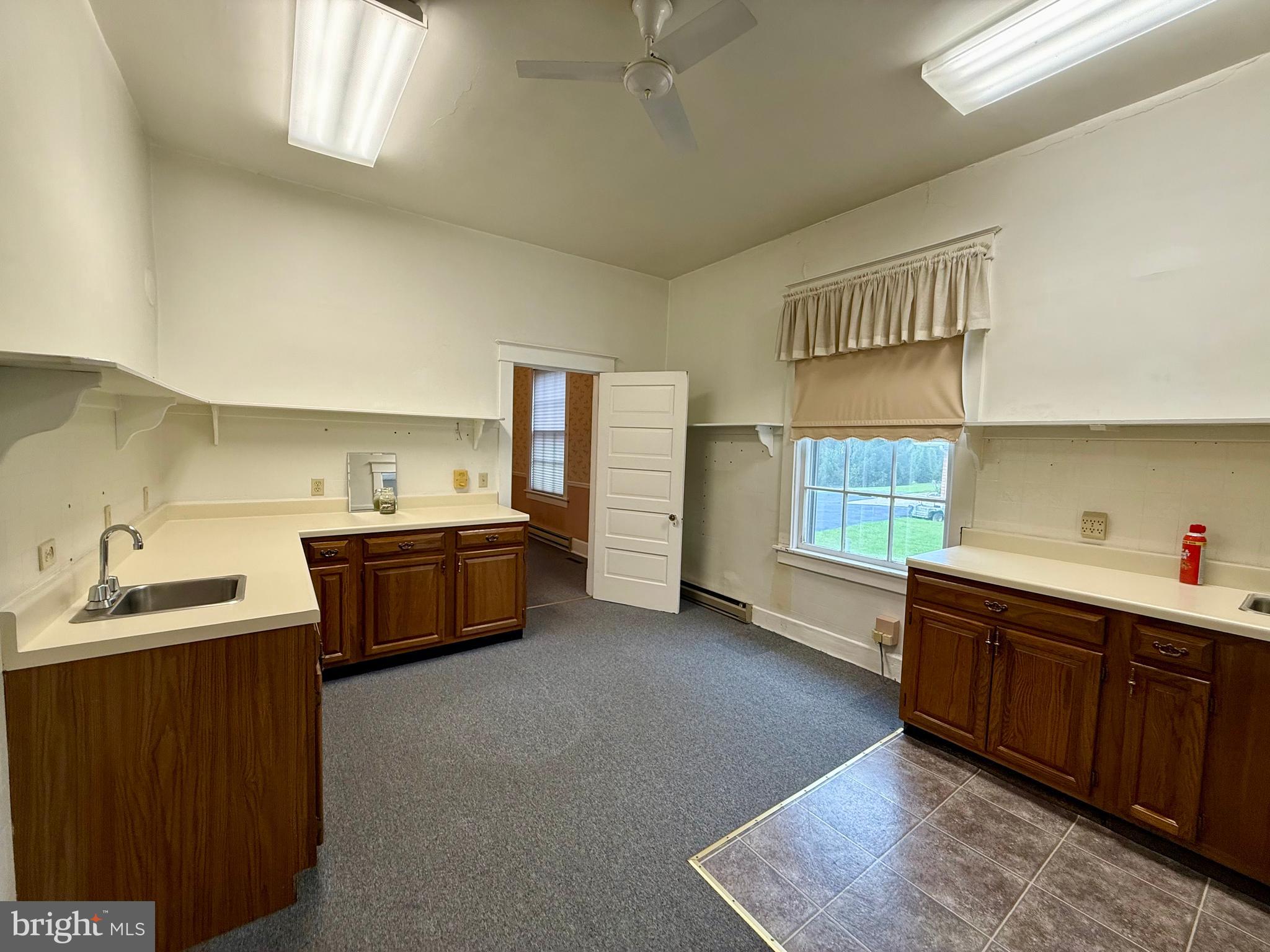 ANDERSON HILL - Residential