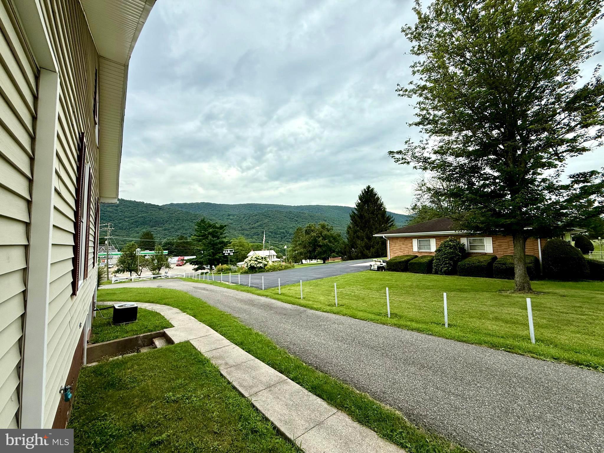 ANDERSON HILL - Residential