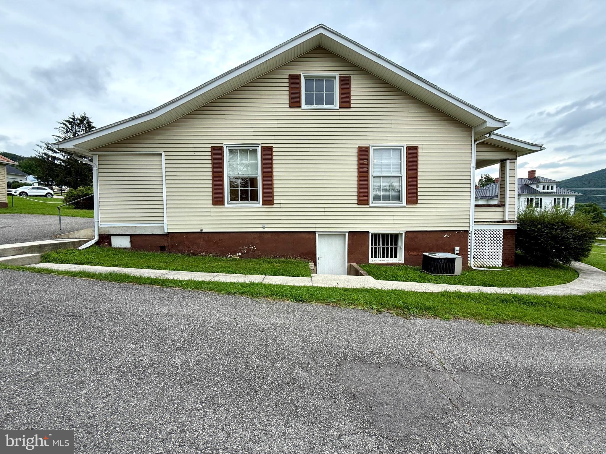 ANDERSON HILL - Residential