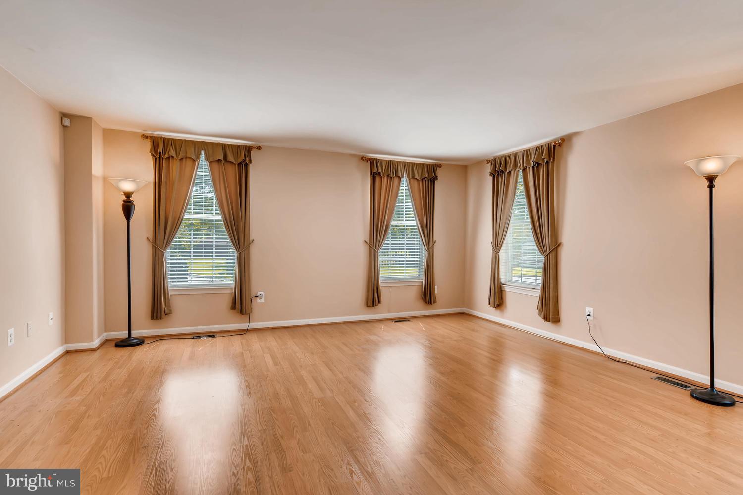 HERITAGE CROSSING - Residential