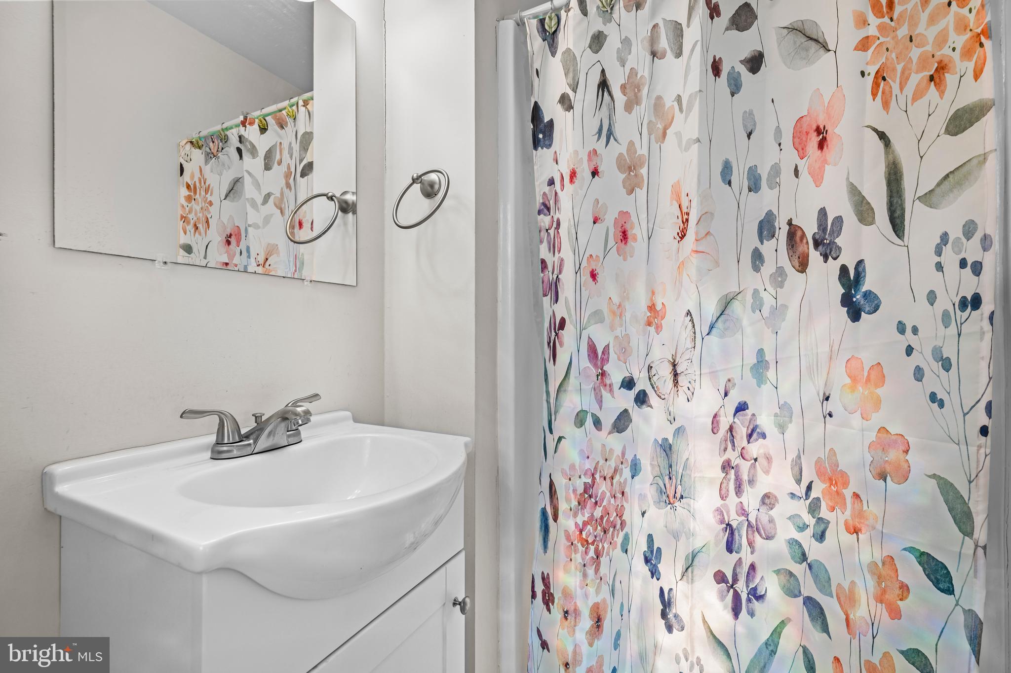 LAKE ARROWHEAD - Residential