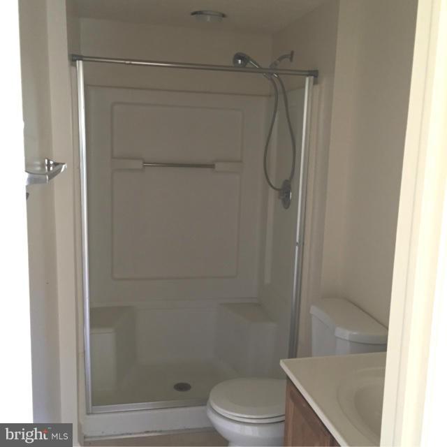 SEVEN OAKS - Residential Lease