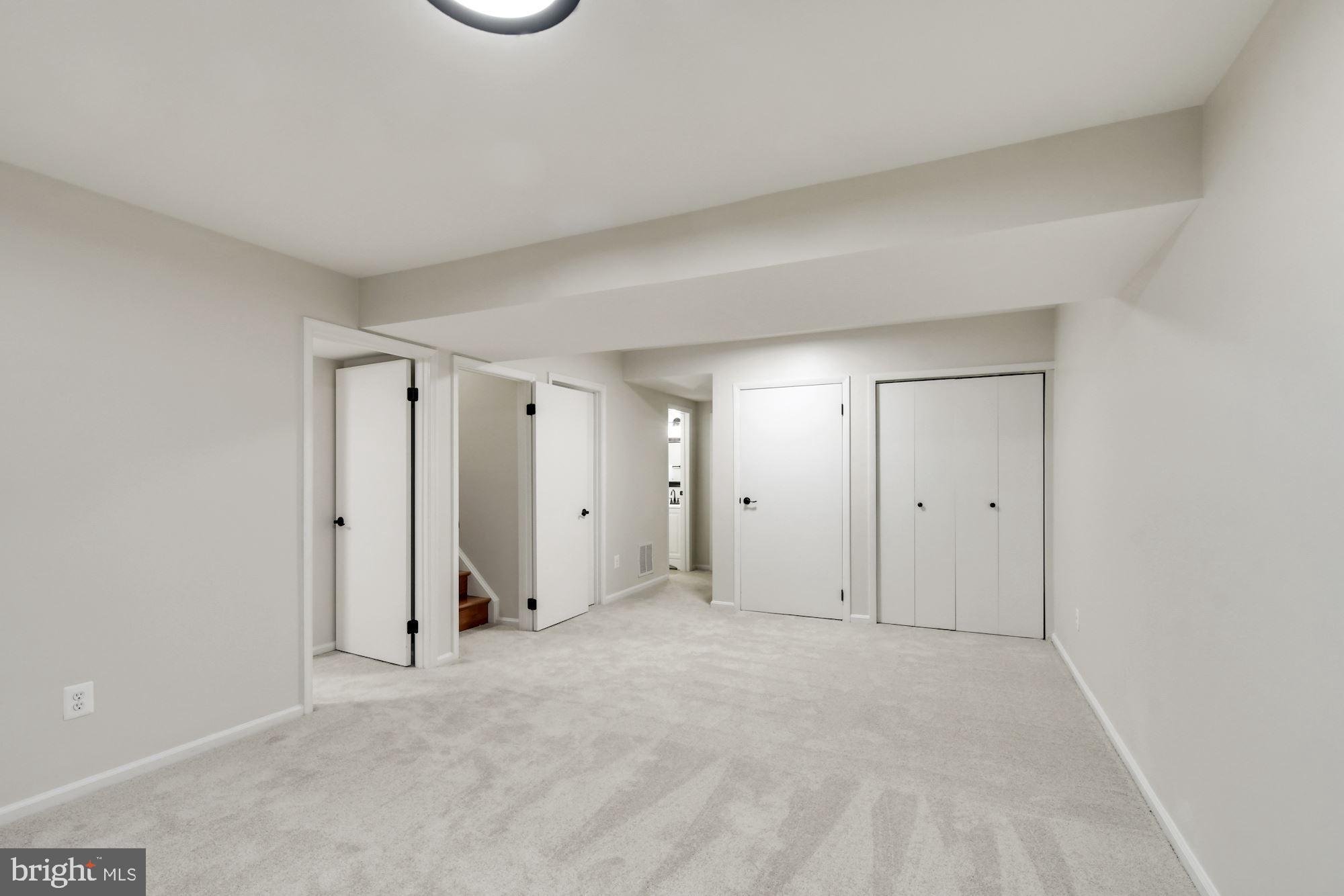 BURKE CENTRE - Residential