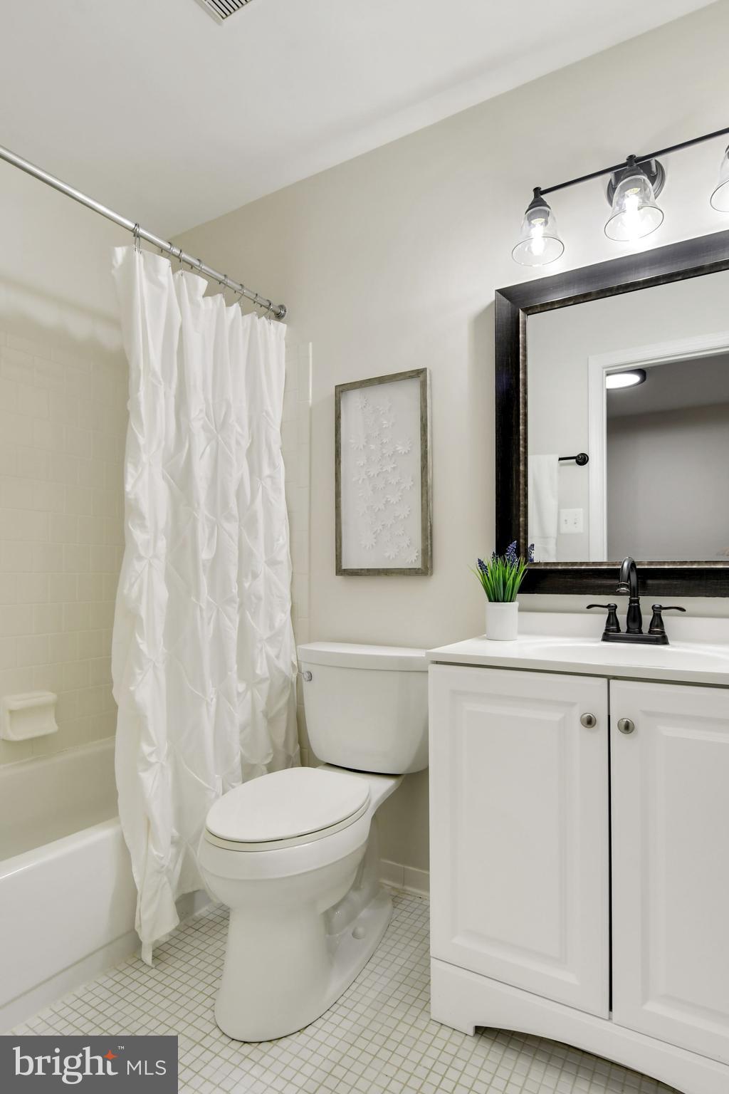 BURKE CENTRE - Residential