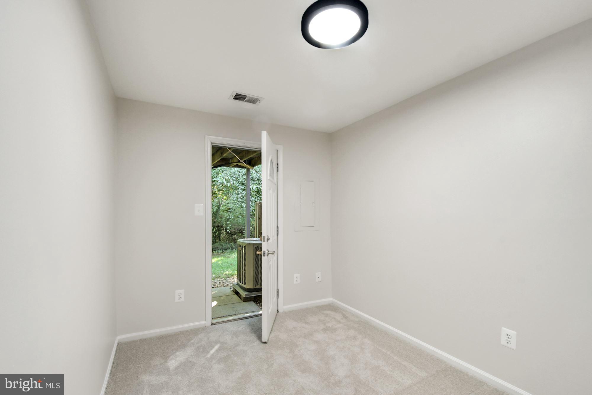 BURKE CENTRE - Residential