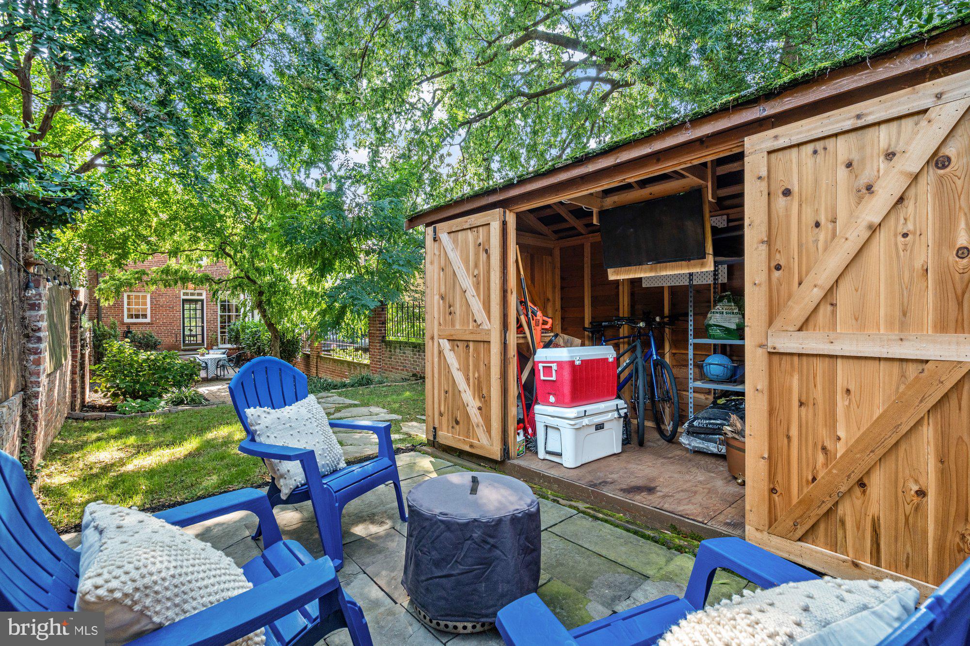 YATES GARDENS - Residential