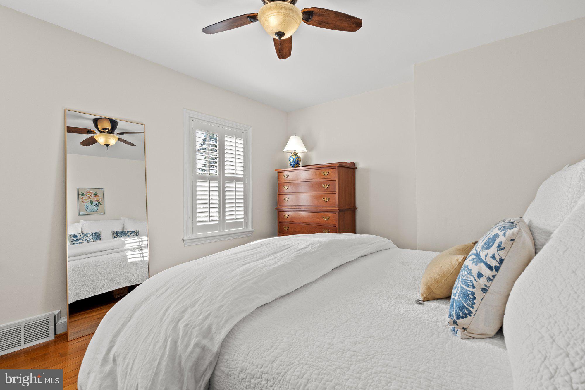 YATES GARDENS - Residential