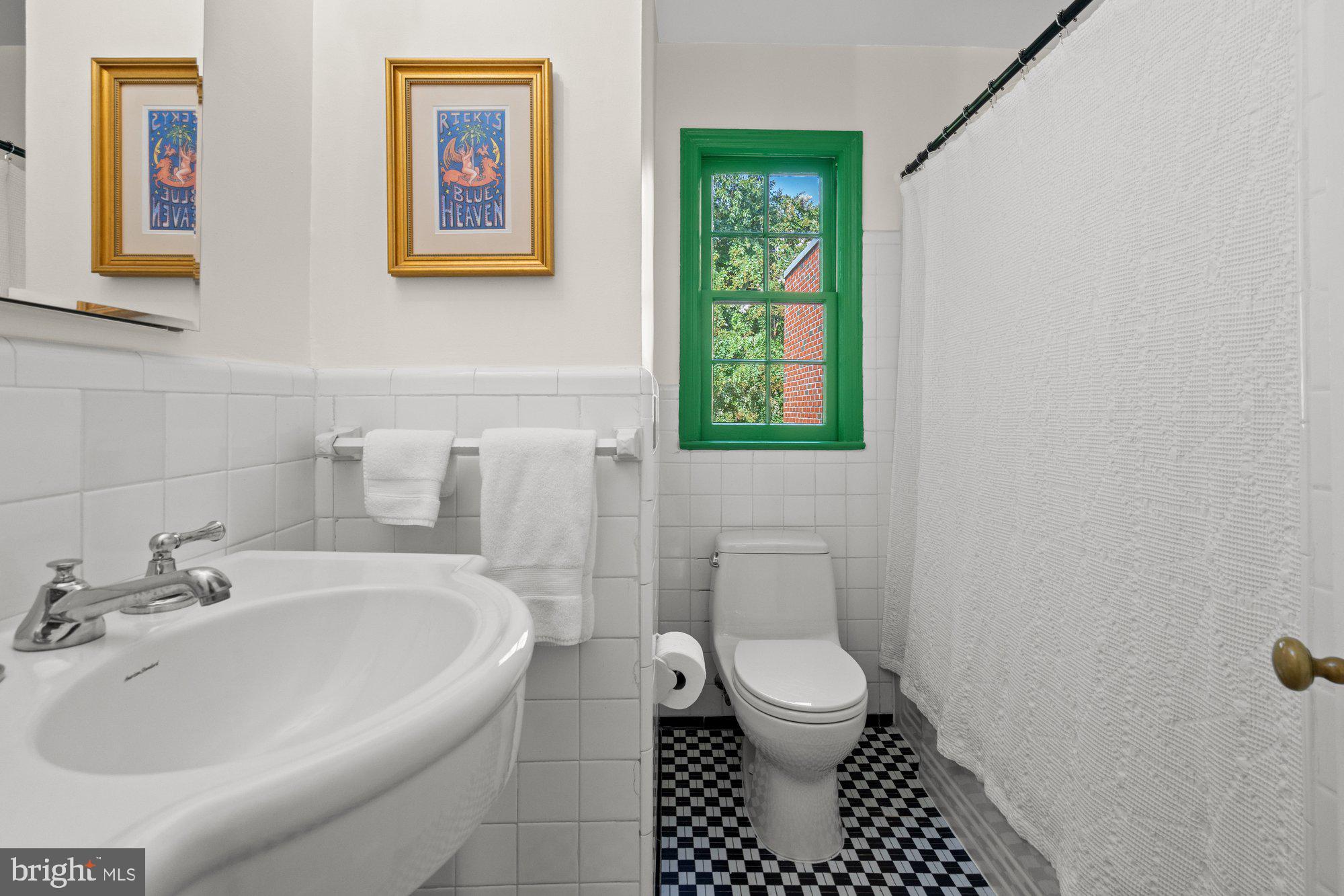 YATES GARDENS - Residential