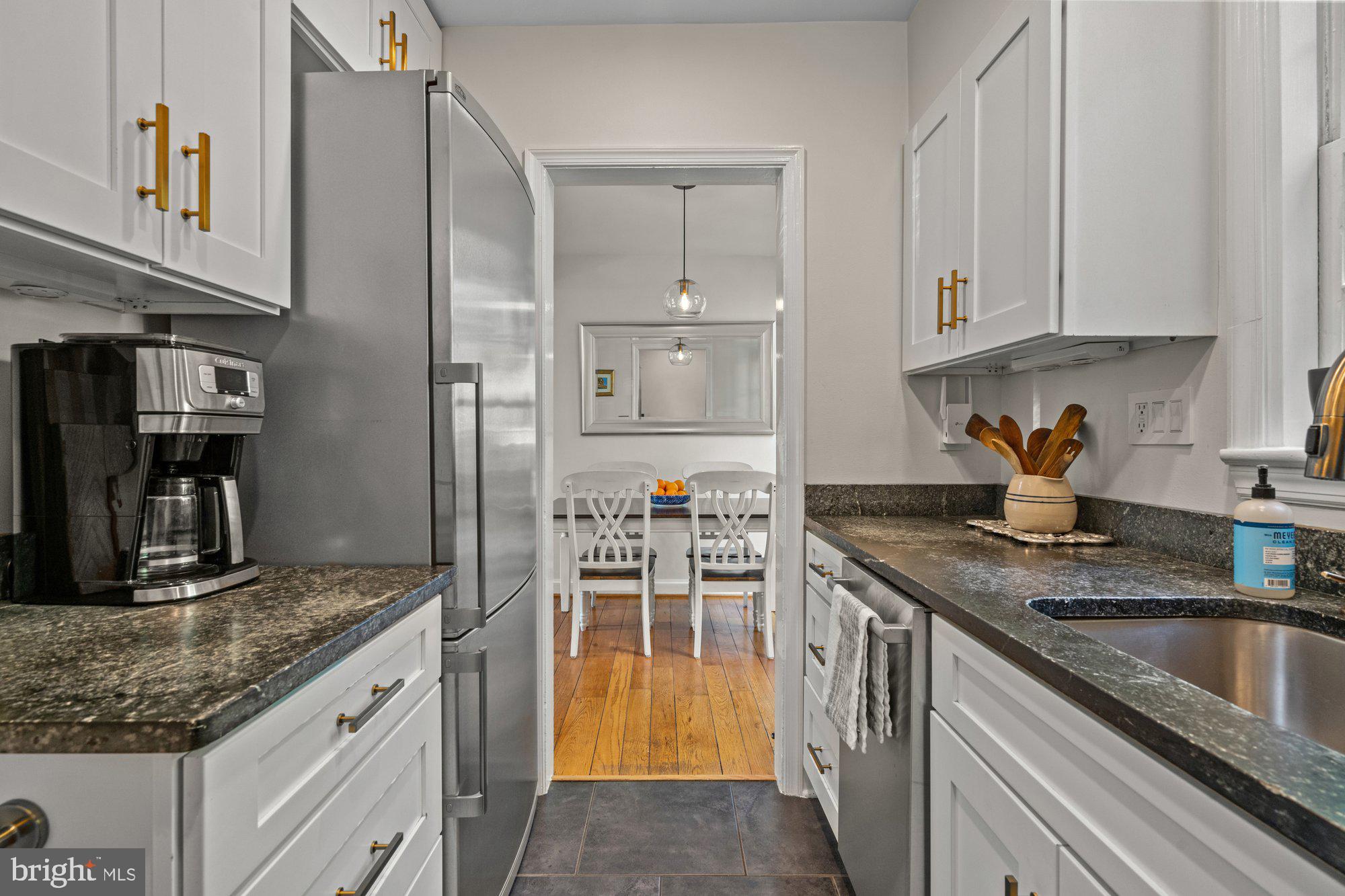 YATES GARDENS - Residential