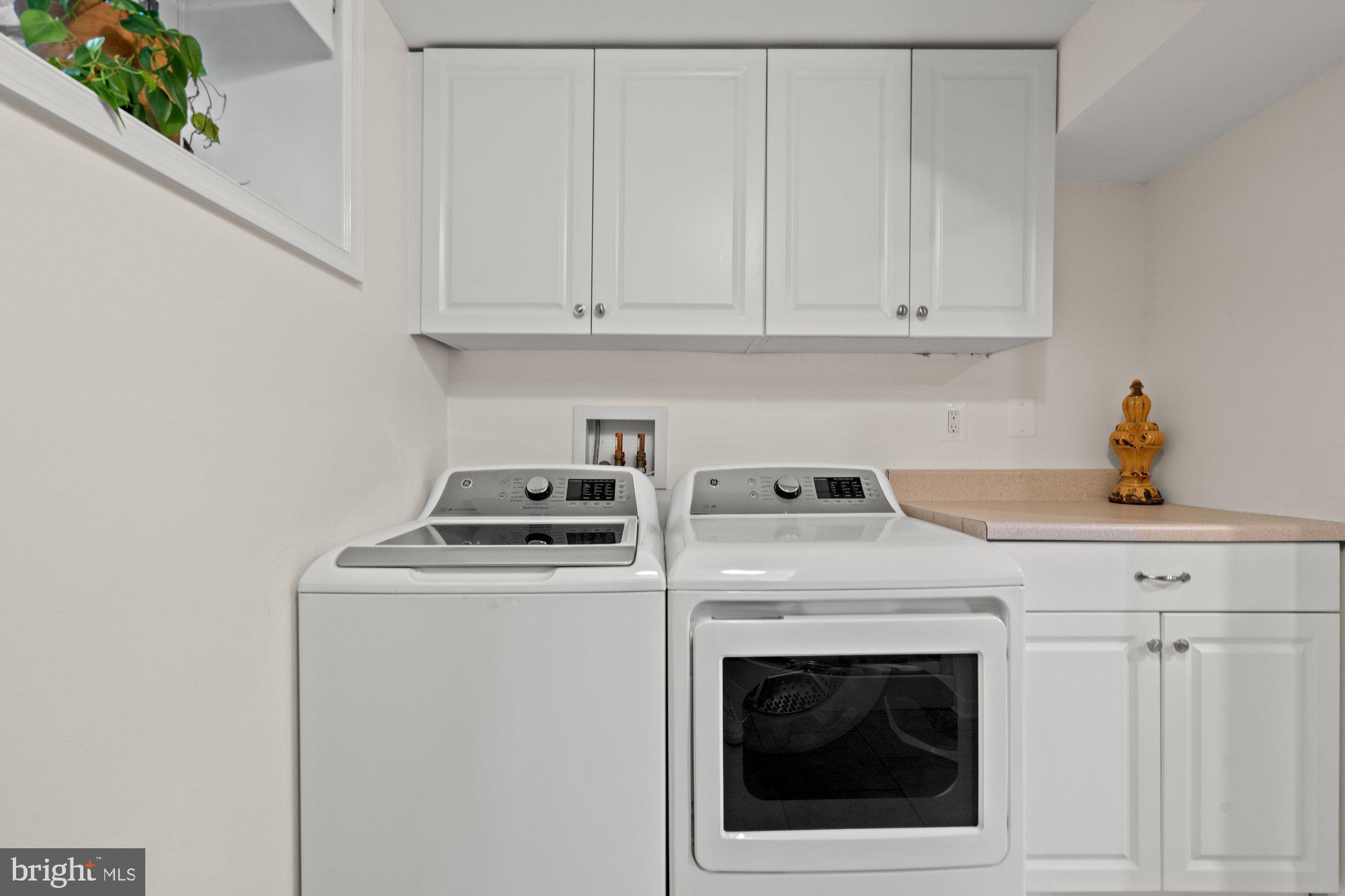 YATES GARDENS - Residential