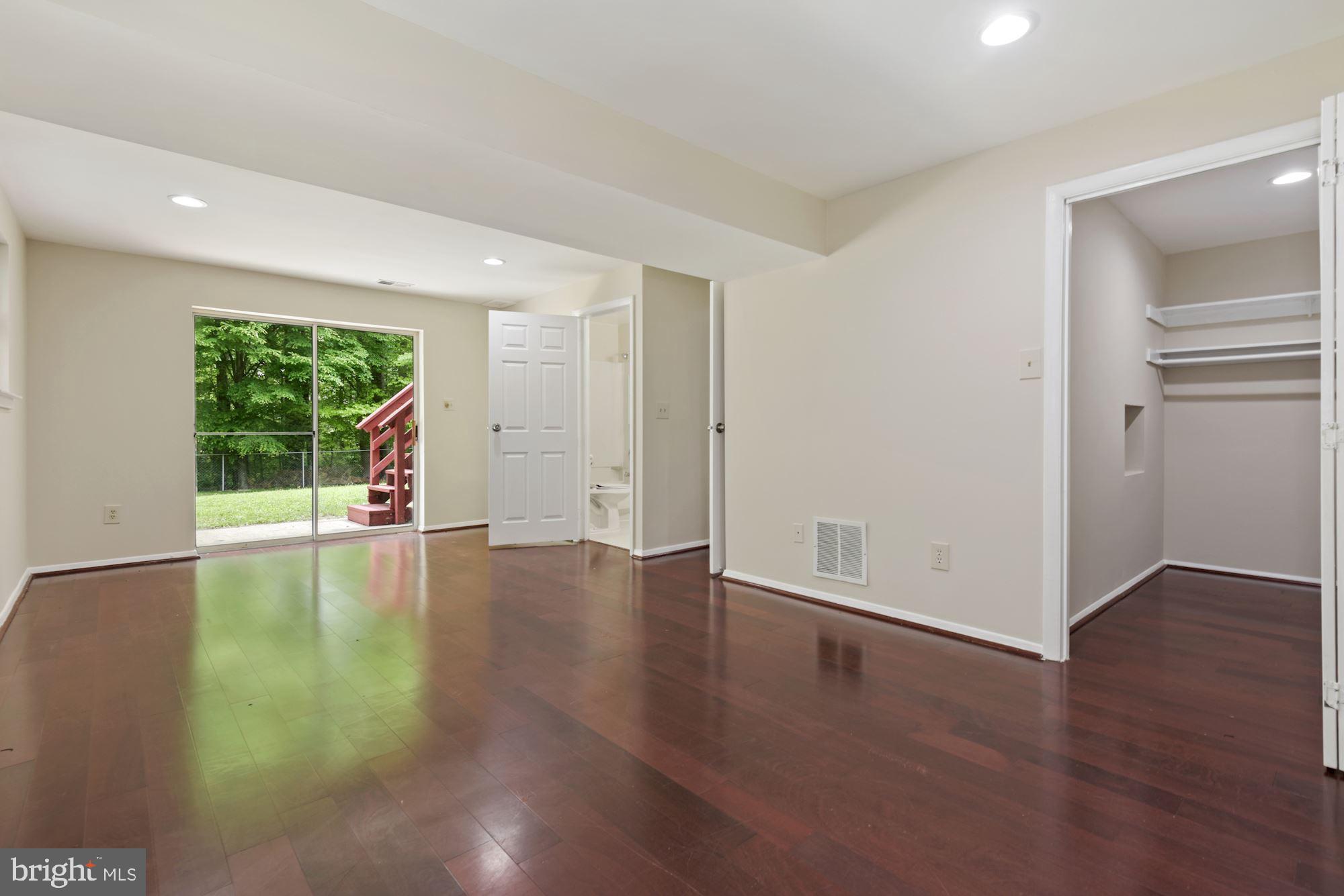 LINDENWOOD - Residential Lease