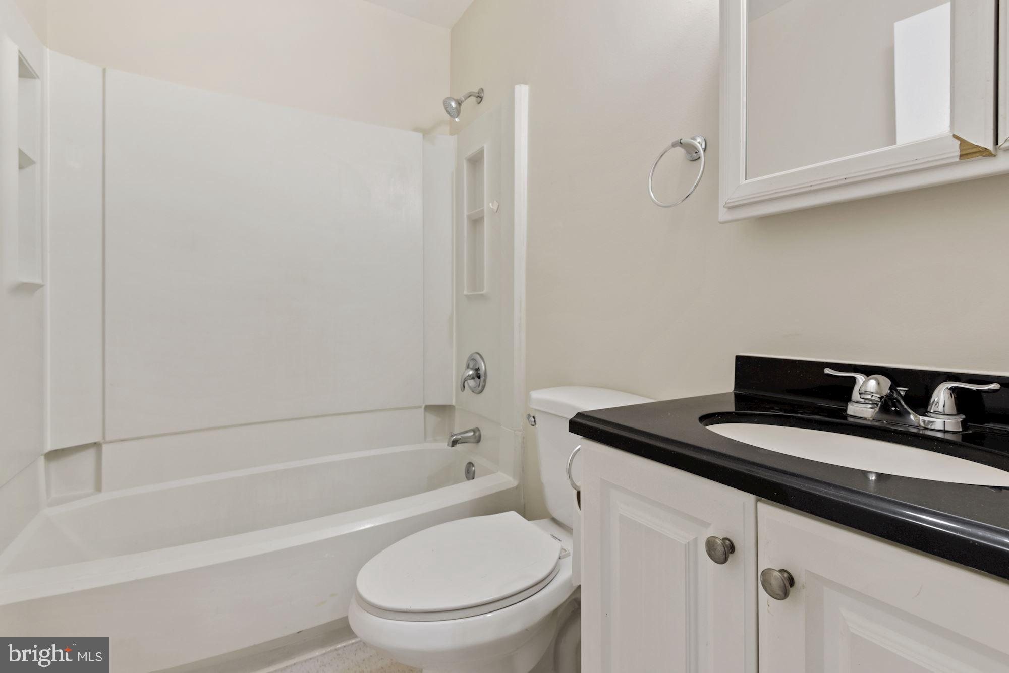 LINDENWOOD - Residential Lease