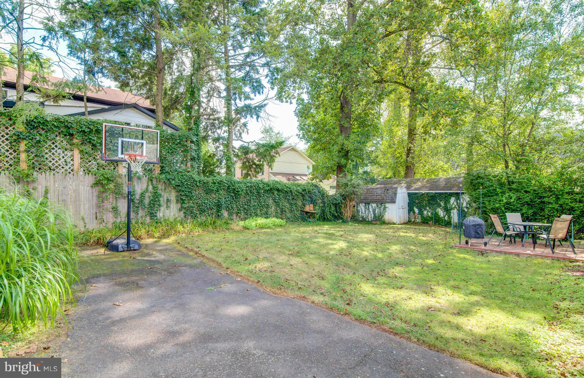 TUCKAHOE VILLAGE - Residential