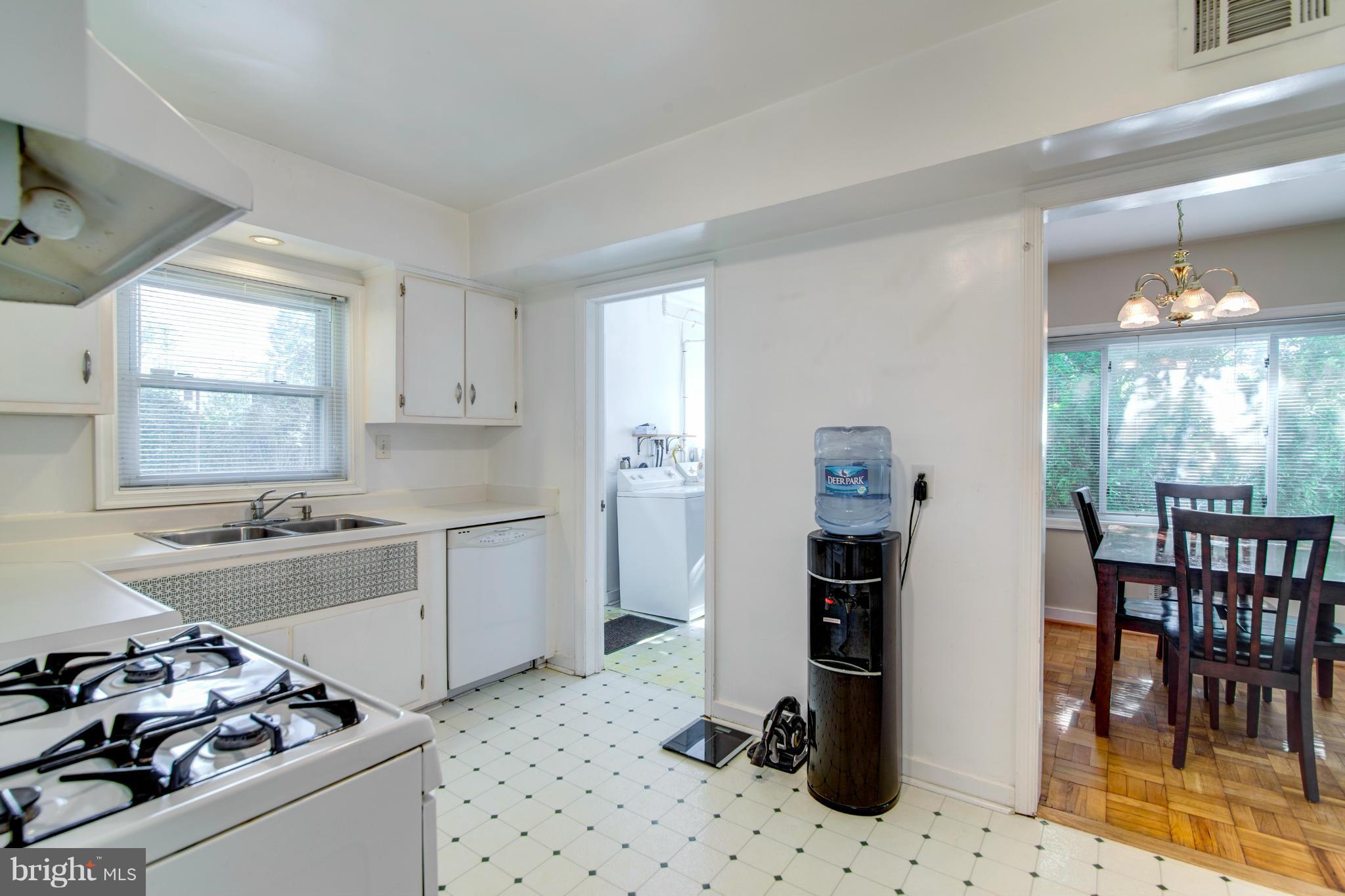 TUCKAHOE VILLAGE - Residential