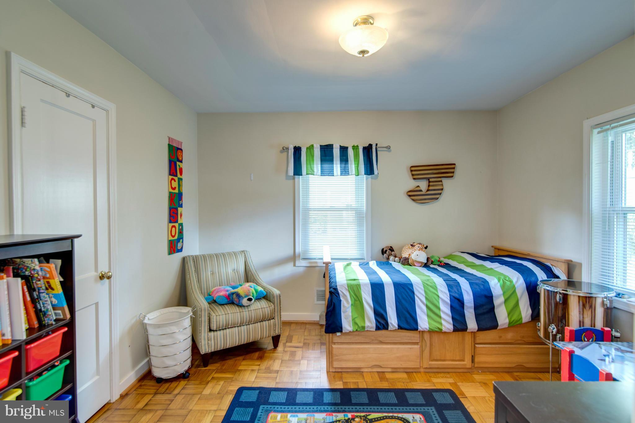 TUCKAHOE VILLAGE - Residential