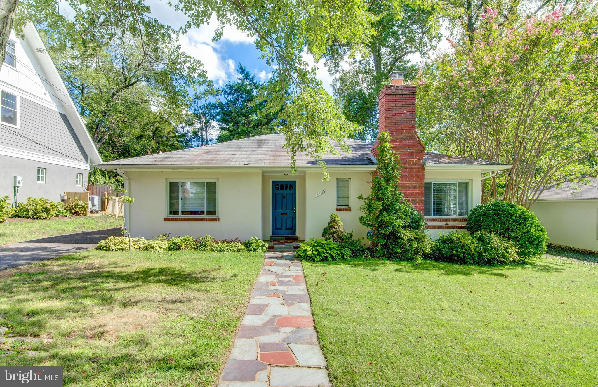 TUCKAHOE VILLAGE - Residential