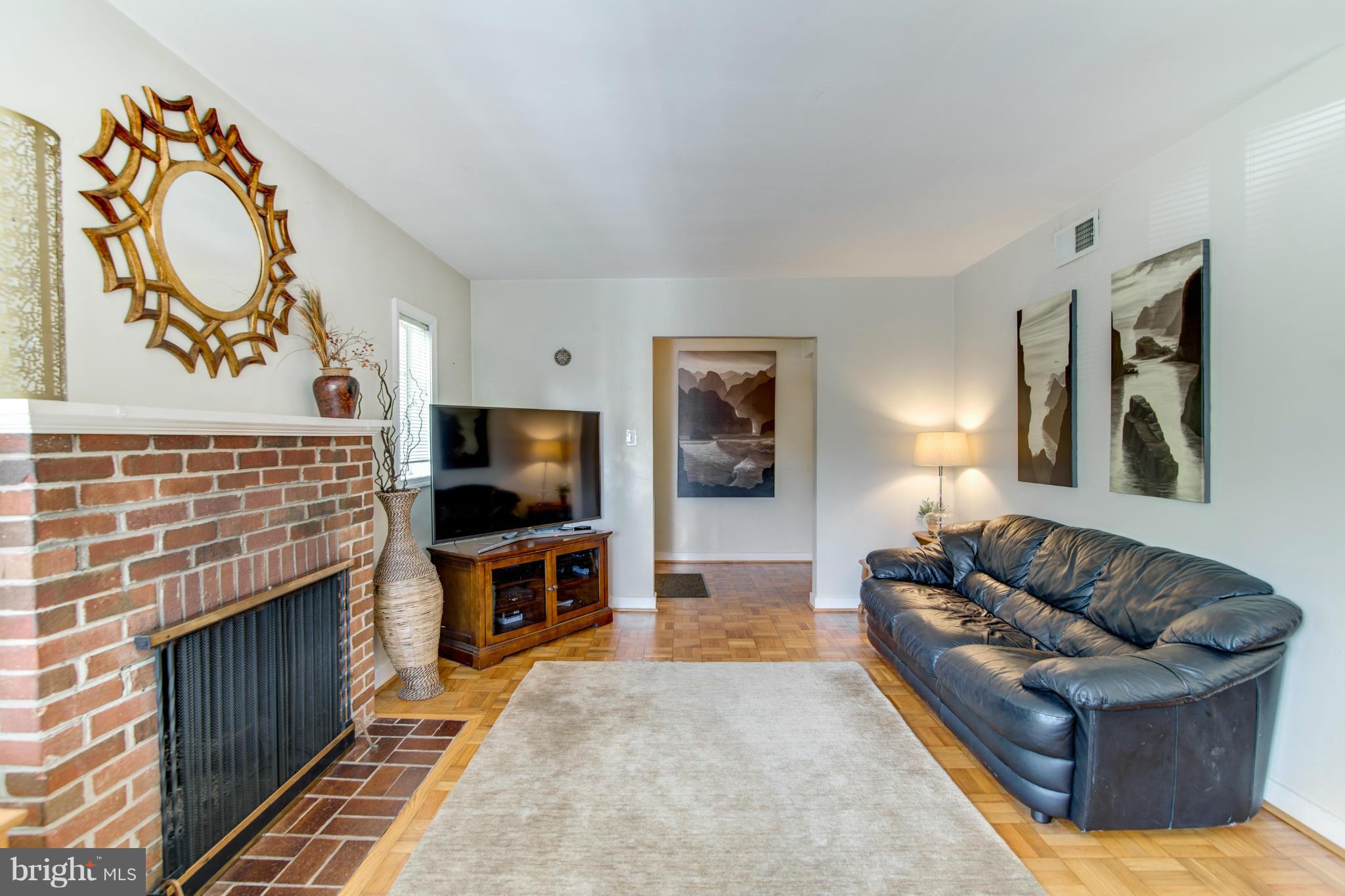 TUCKAHOE VILLAGE - Residential