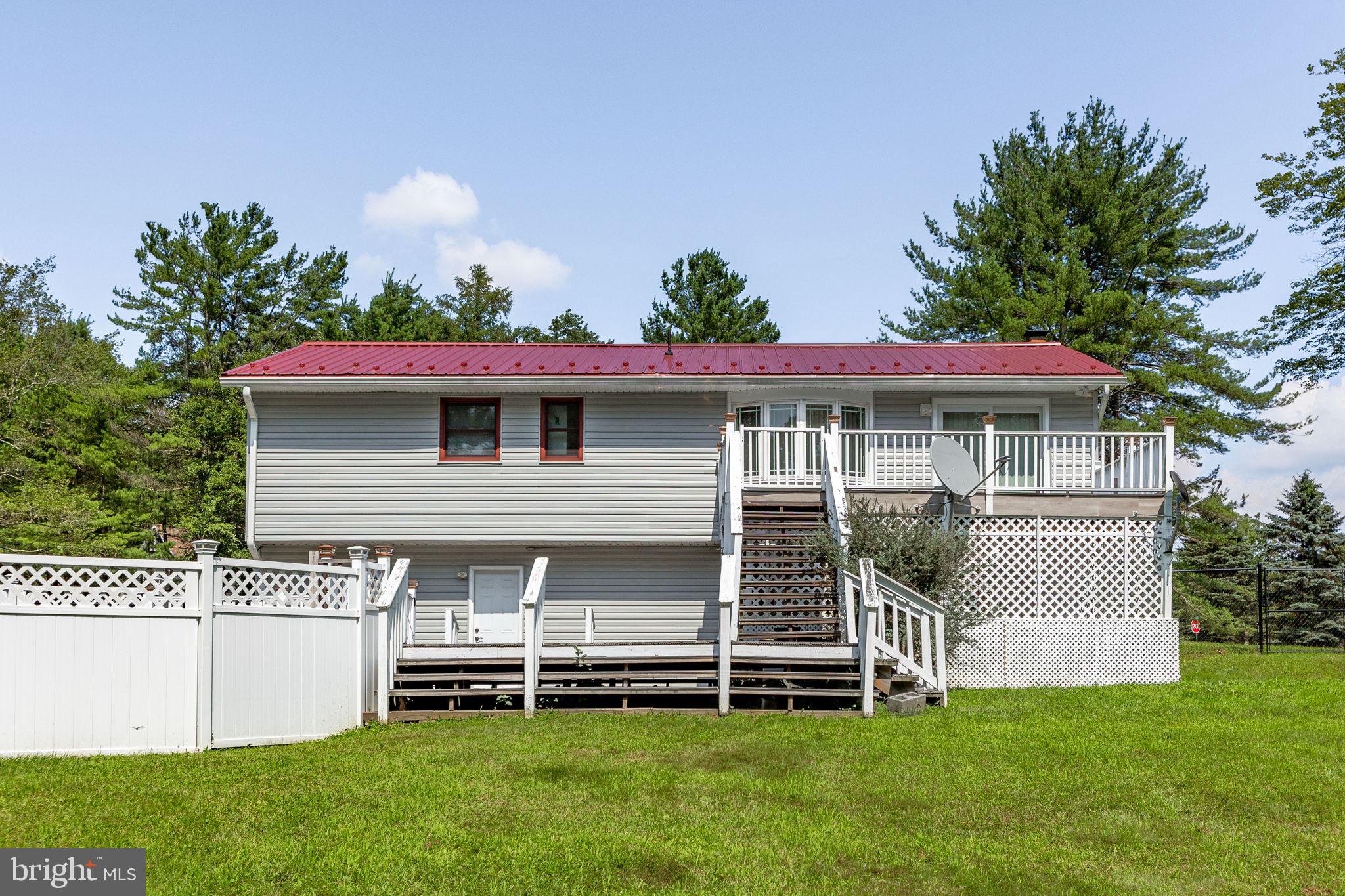 544 ROLLING PINES DRIVE