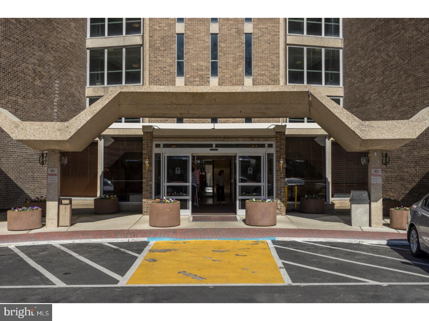 GREEN HILL - Residential Lease