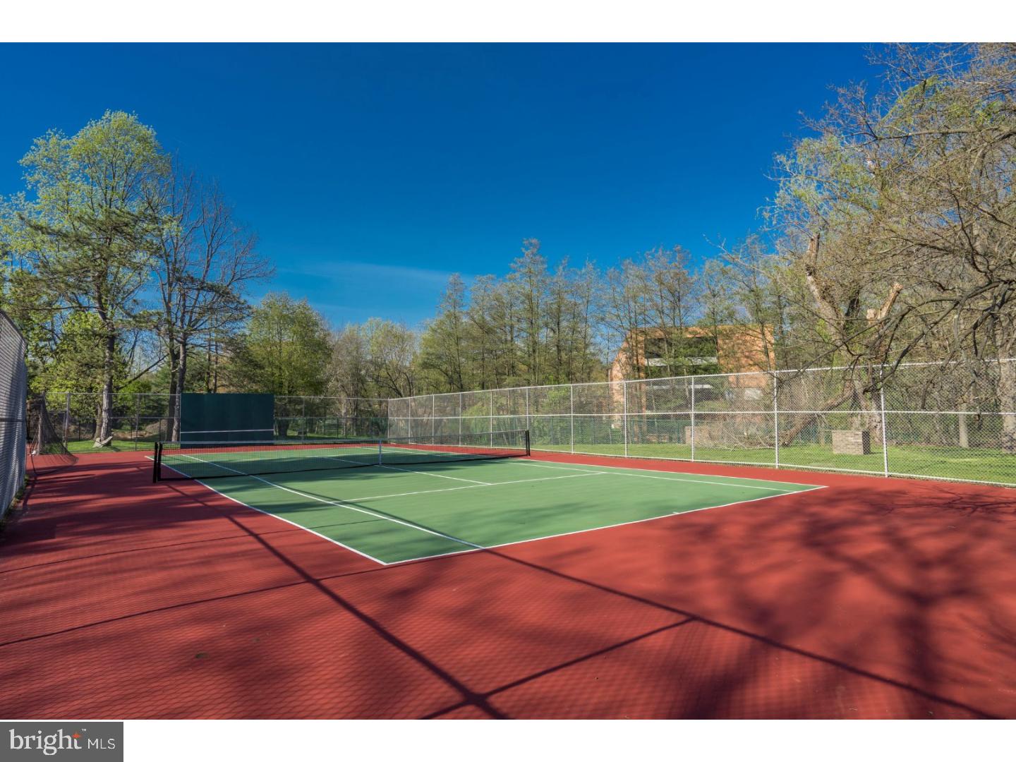 GREEN HILL - Residential Lease