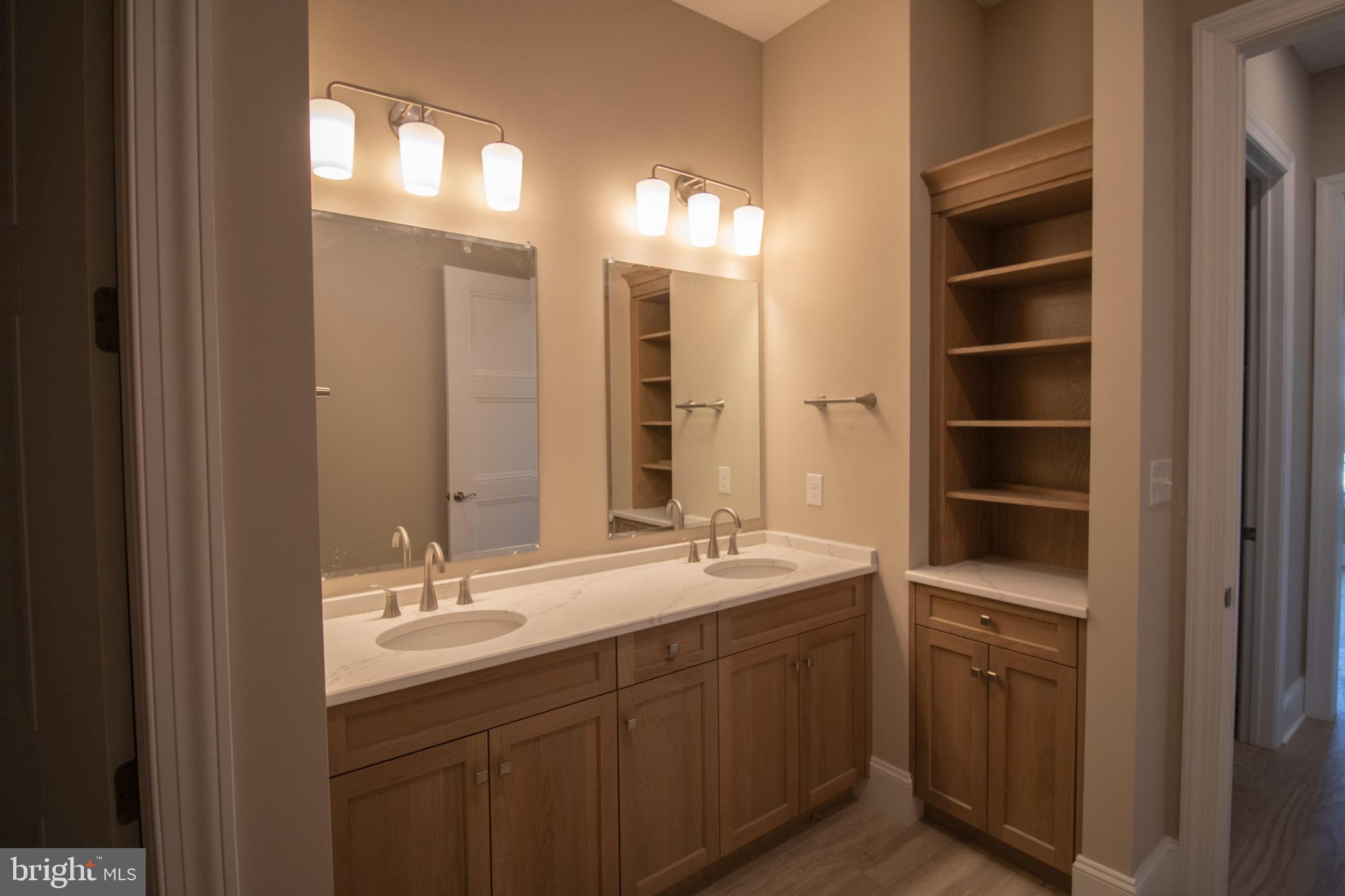 COLUMBIA PLACE - Residential