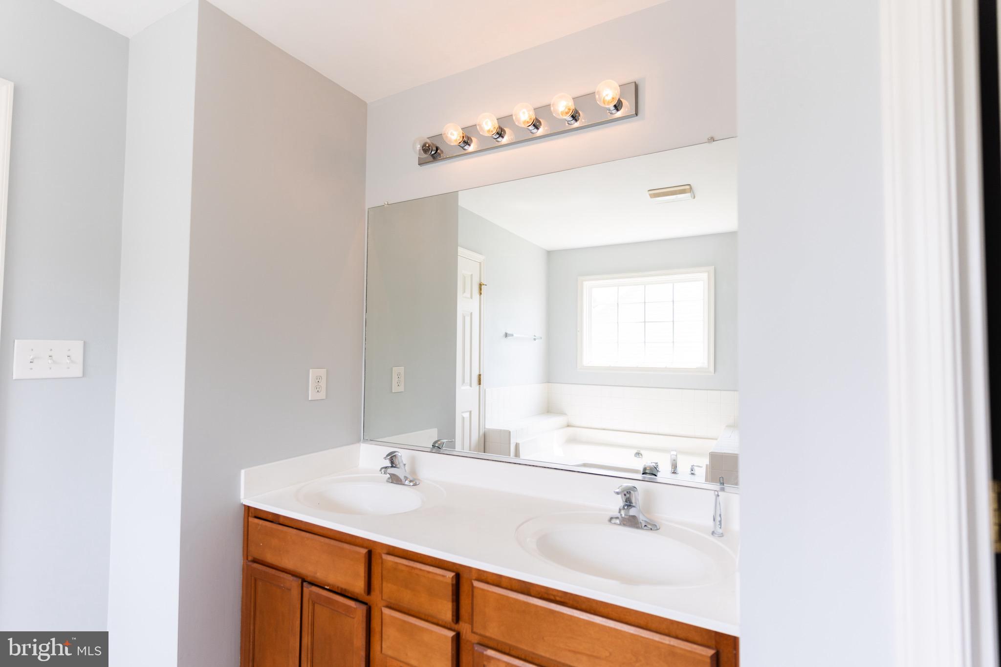 SUMMER HILL - Residential Lease