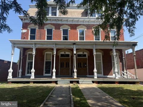 Photo of 445 - 447 E King Street, LANCASTER, PA 17602 (MLS # PALA2091062)