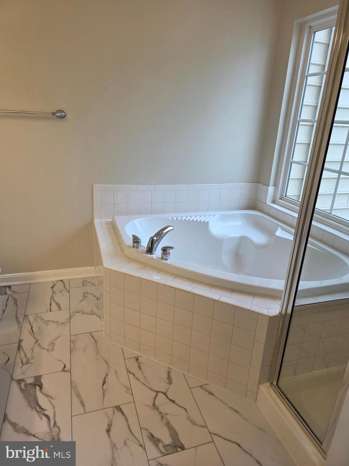 RIVER OAKS - Residential Lease