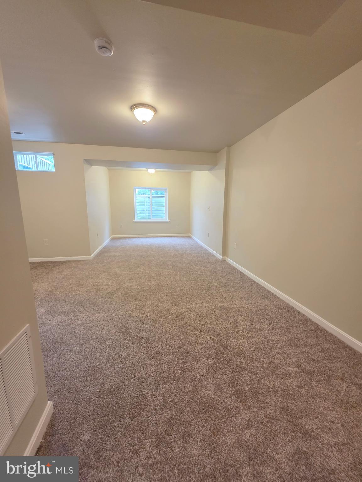 RIVER OAKS - Residential Lease