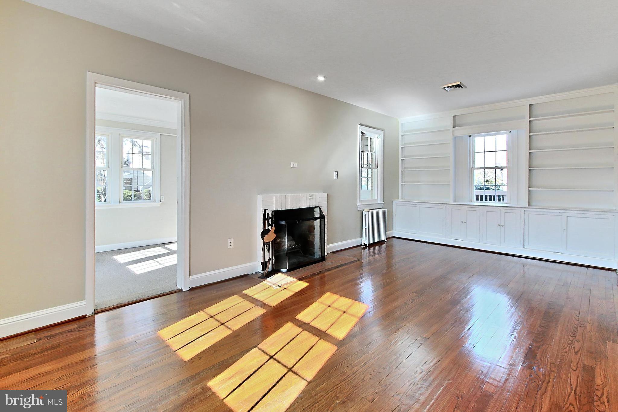 VALLEY VIEW - Residential Lease