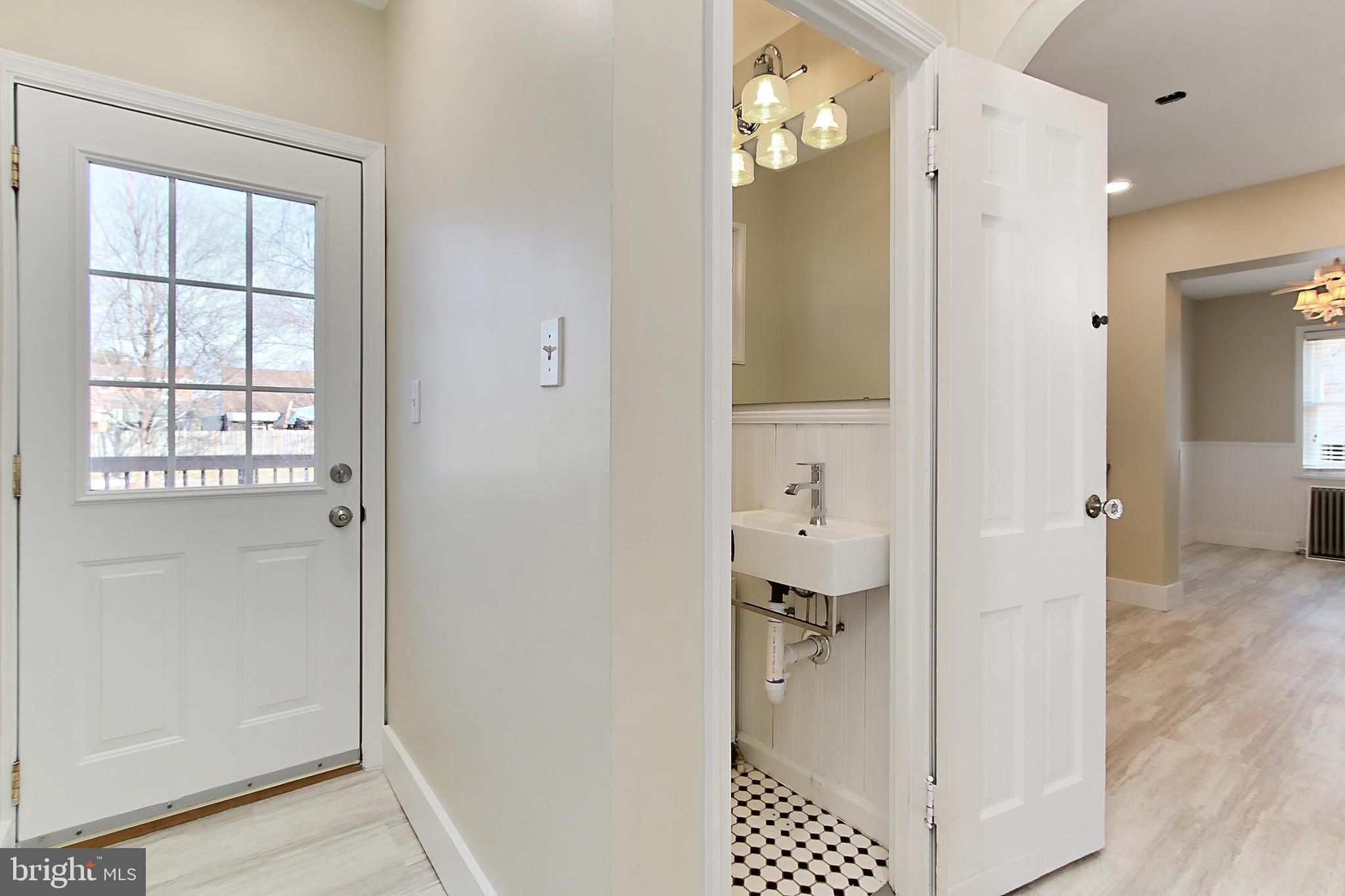 VALLEY VIEW - Residential Lease