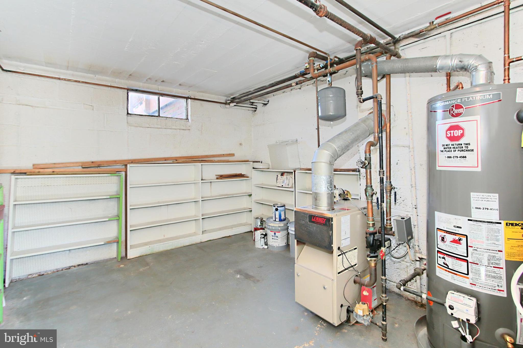 VALLEY VIEW - Residential Lease