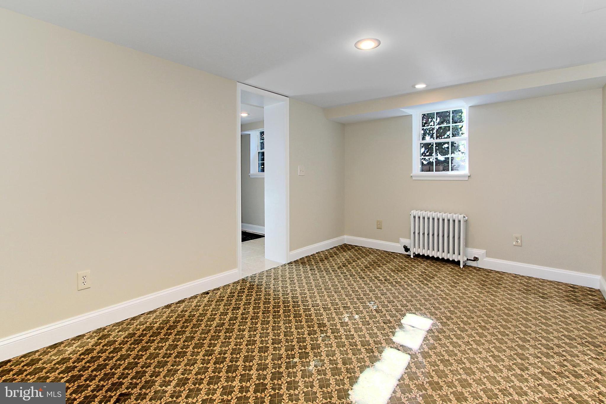 VALLEY VIEW - Residential Lease