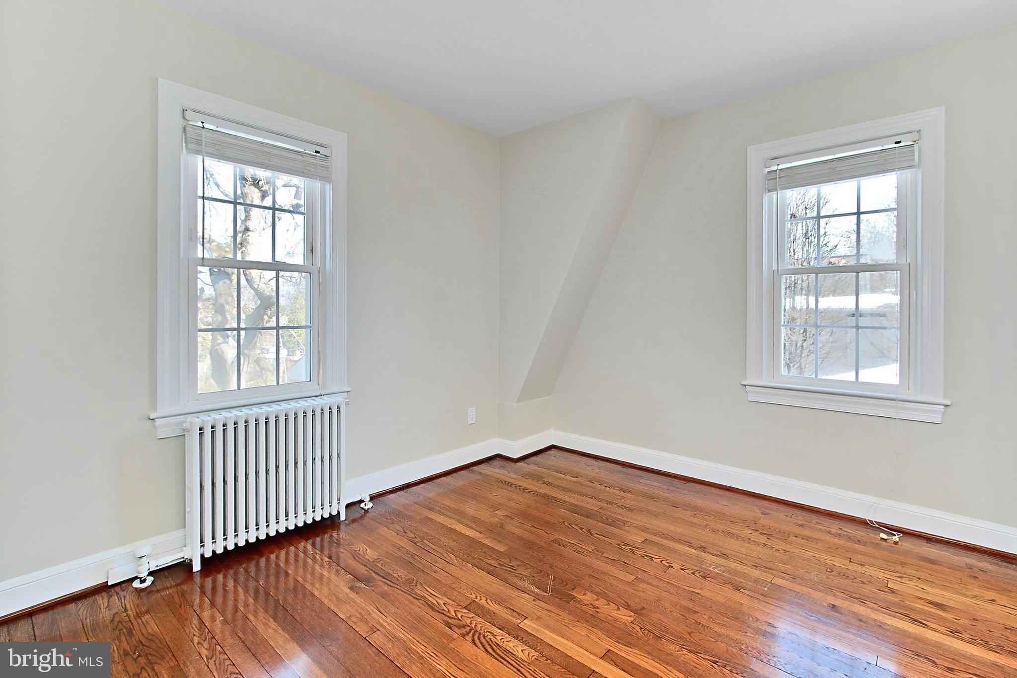 VALLEY VIEW - Residential Lease