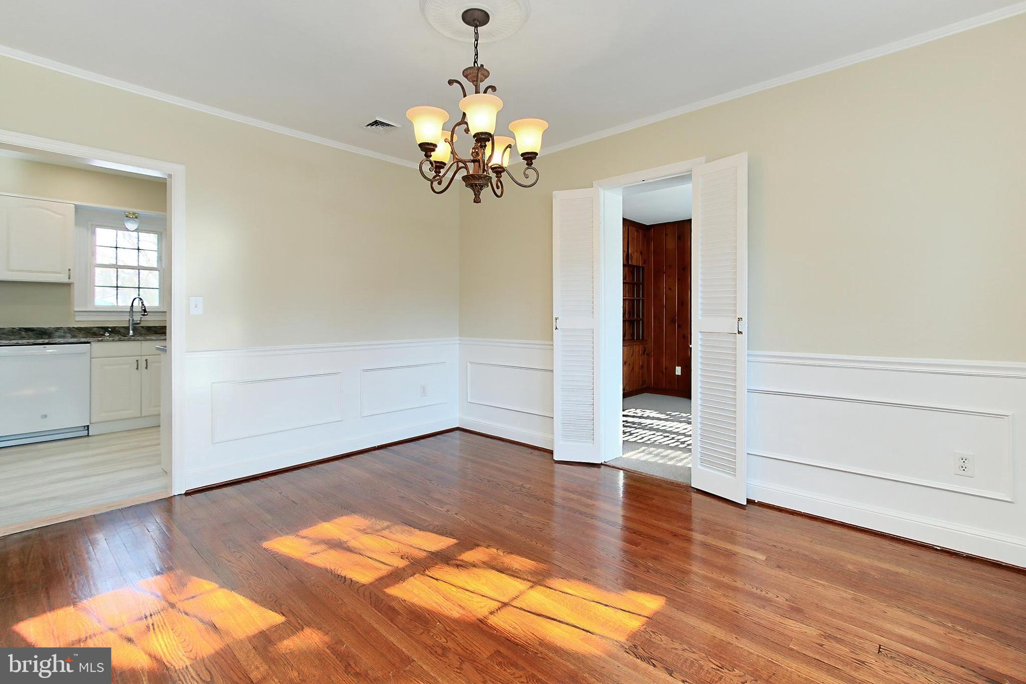 VALLEY VIEW - Residential Lease