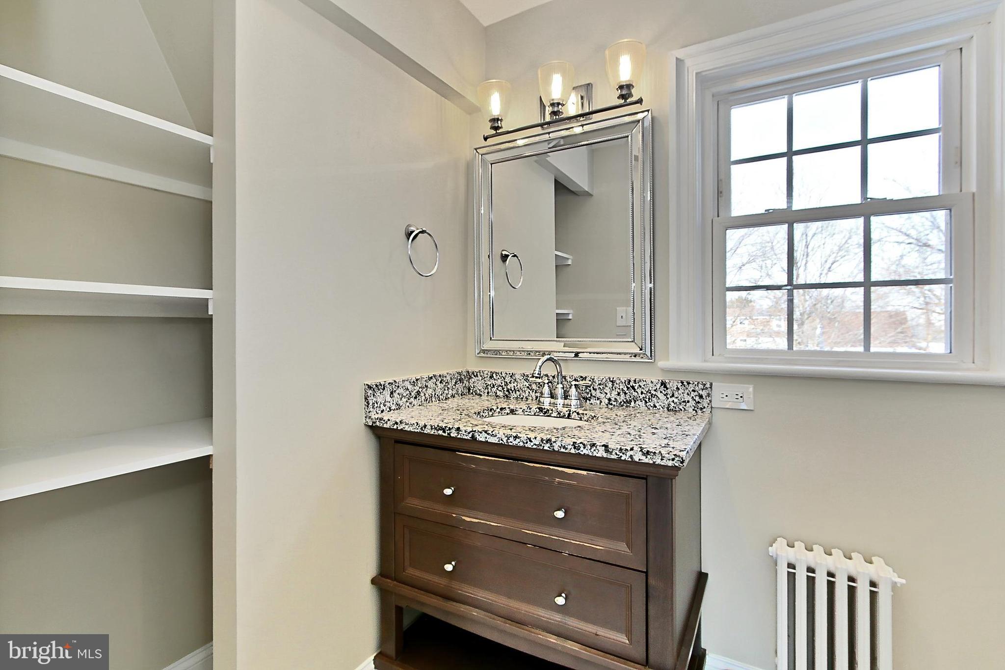 VALLEY VIEW - Residential Lease