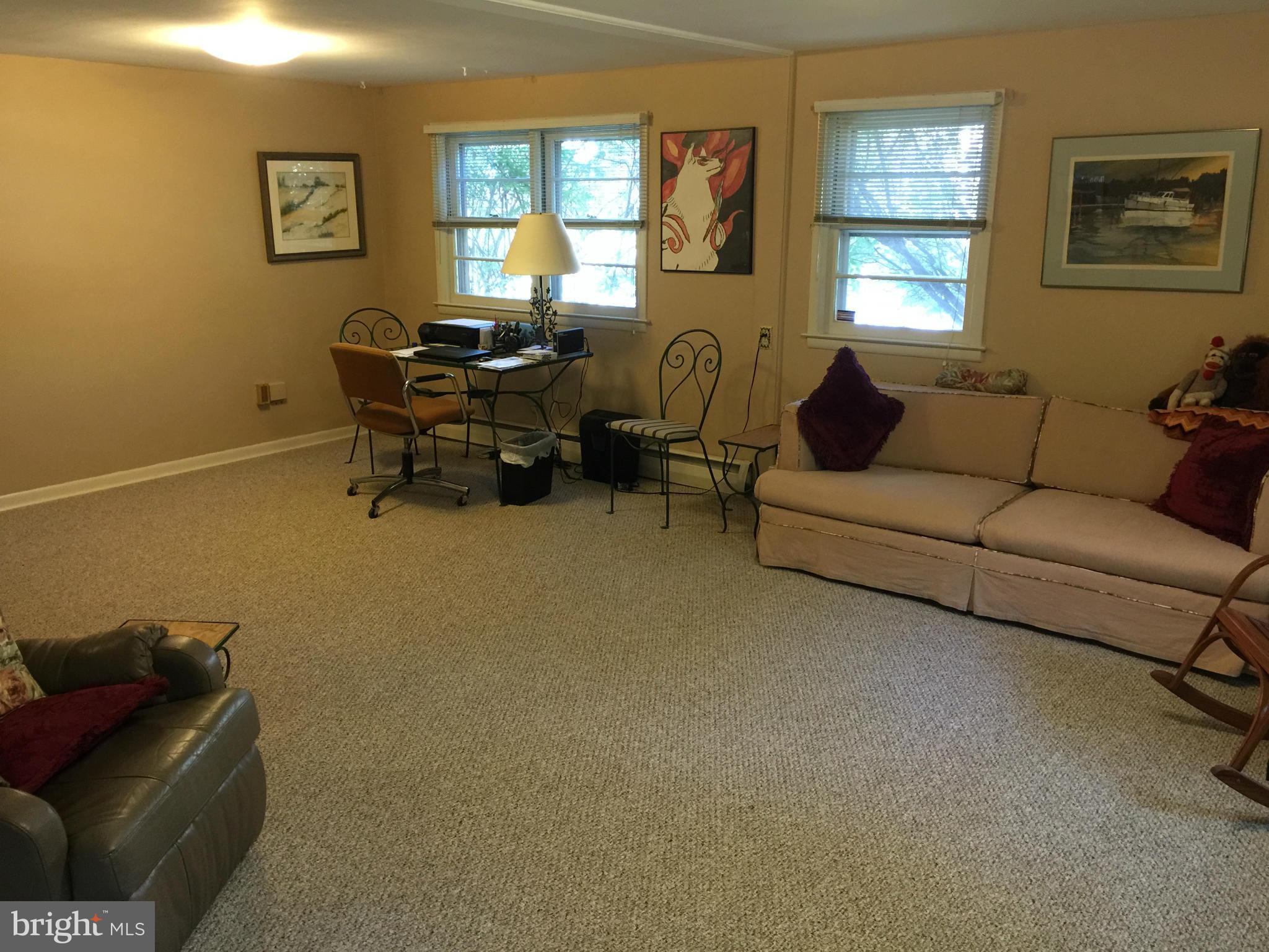 CAMPUS HILLS - Residential