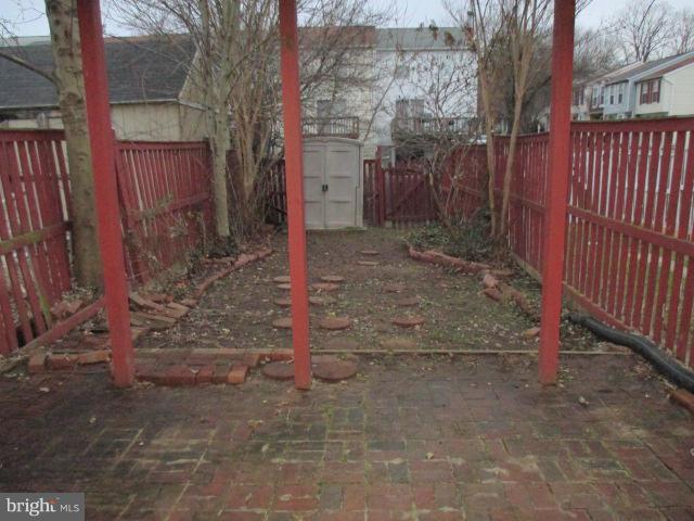 WOODBRIDGE CENTER - Residential