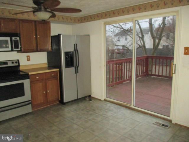 WOODBRIDGE CENTER - Residential