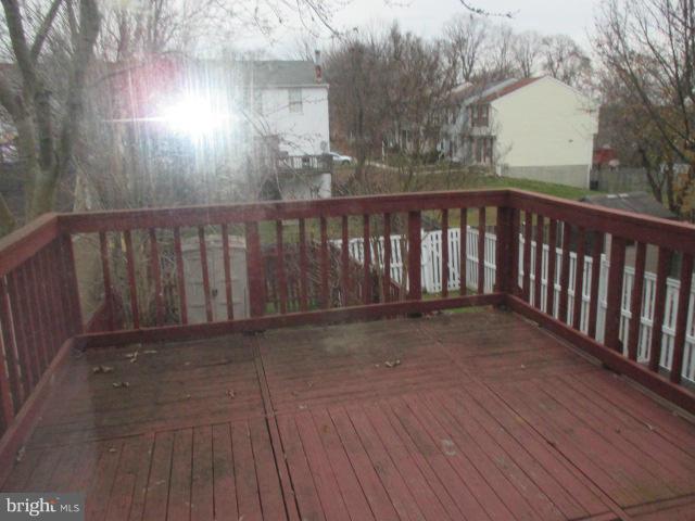 WOODBRIDGE CENTER - Residential