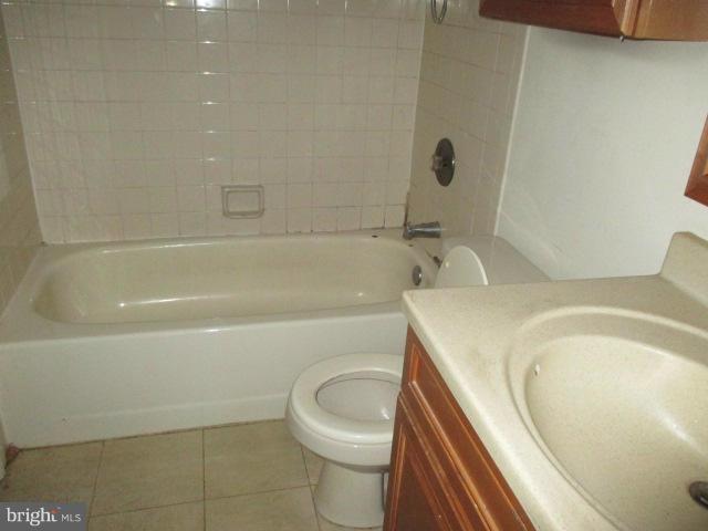 WOODBRIDGE CENTER - Residential