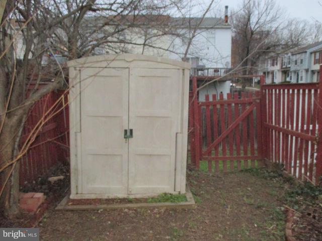 WOODBRIDGE CENTER - Residential