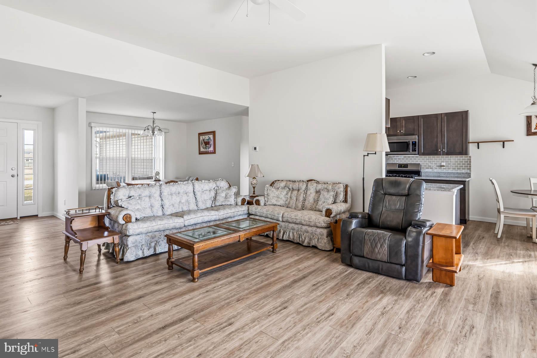 JEFFERSON CROSSROADS - Residential